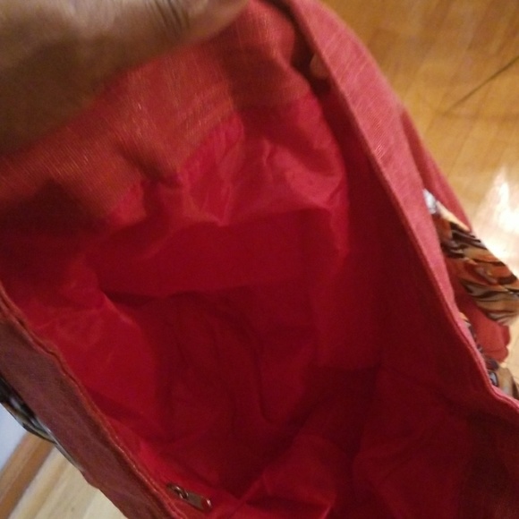 AUTHENTIC. TRUE RELIGION PURSE - Picture 3 of 5